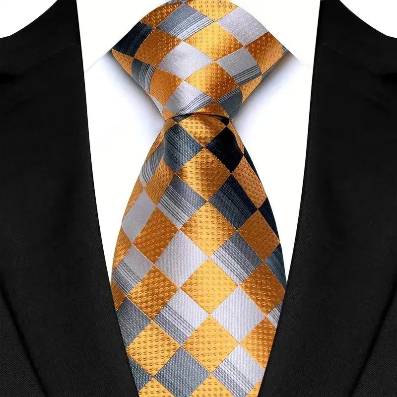 Luxury Men’s Plaid Business Necktie. Classic Checkered Jacquard Tie