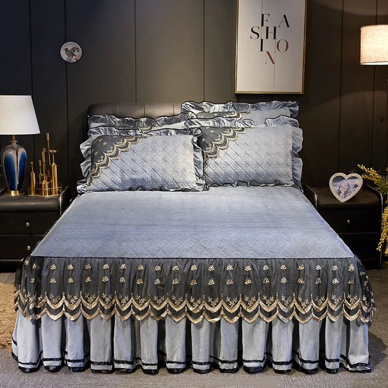 Luxury Dark Blue Quilted Lace Bedspread Set