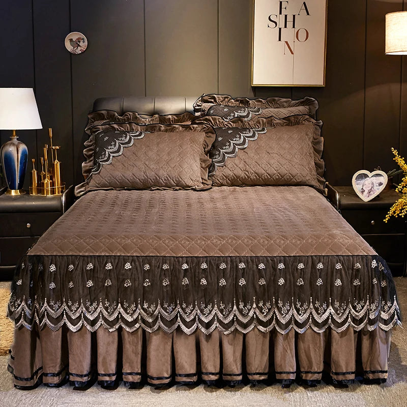 Luxury Dark Blue Quilted Lace Bedspread Set