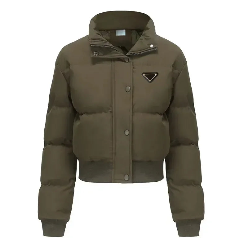 Women’s Cropped Puffer Jacket .Stylish Warm Winter Coat with Modern Streetwear Design