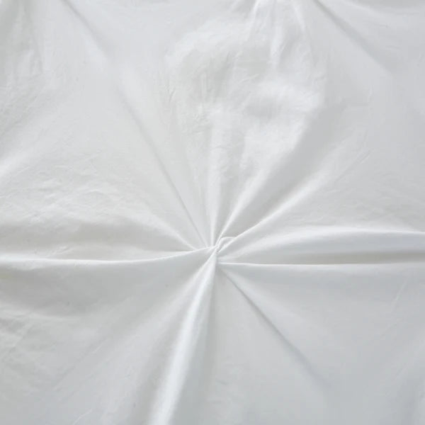 3 Pieces Pintuck Bedding Set with 1 Down Alternative Comforter and 2 Pillow Shams, White