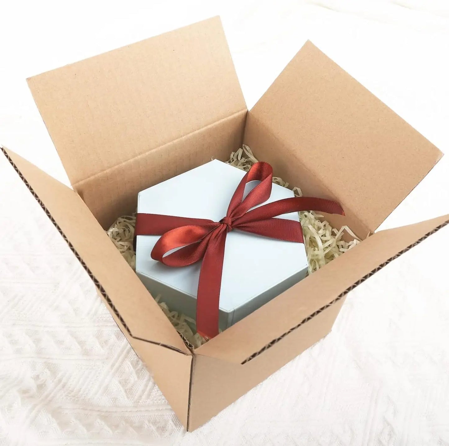 100-Pack Corrugated Paper Gift Boxes 6x6x6 in (15.2 x 15.2 x 15.2 cm). Brown Shipping & Mailing Boxes for Gifts, Packaging, Moving & Small Business