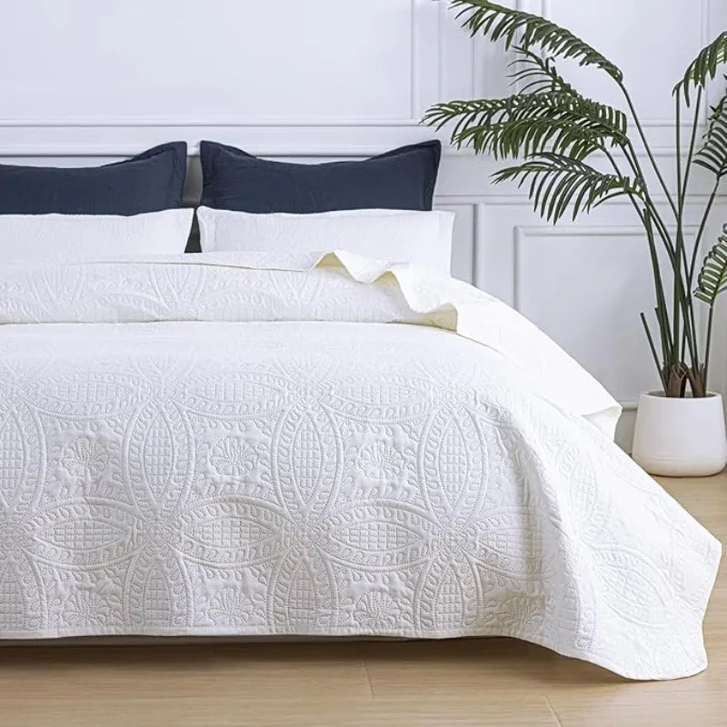Soft Breathable Quilt Bedding Set.Modern Embossed Bedspread Collection