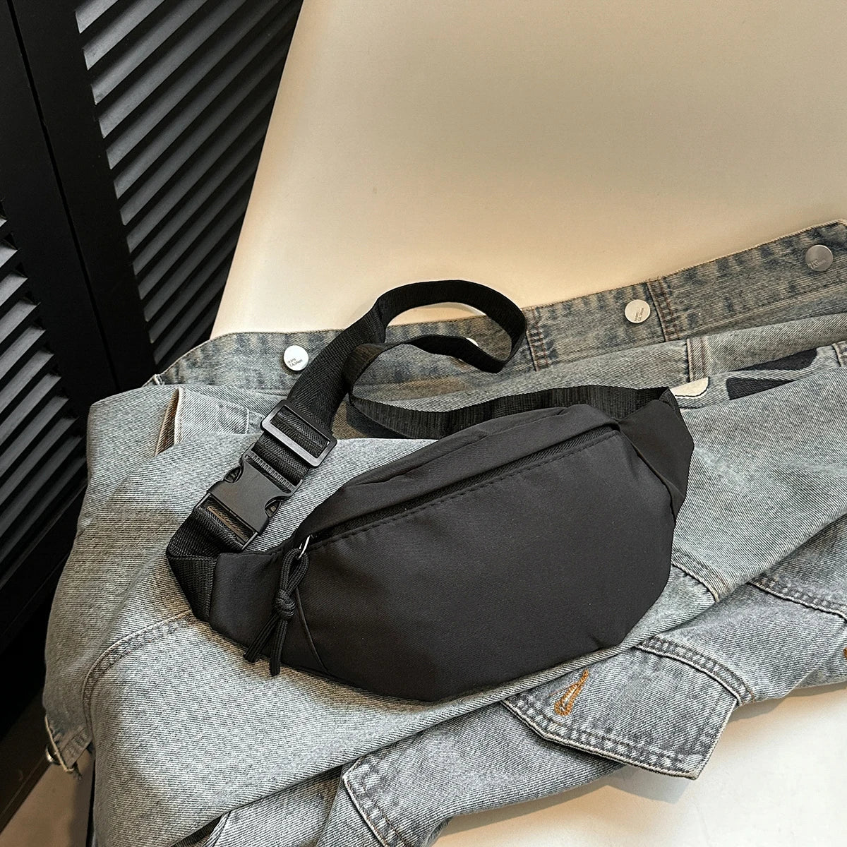 Unisex Travel Waist Bag . Lightweight Crossbody Belt Bag for Sports, Running, Travel & Everyday Use