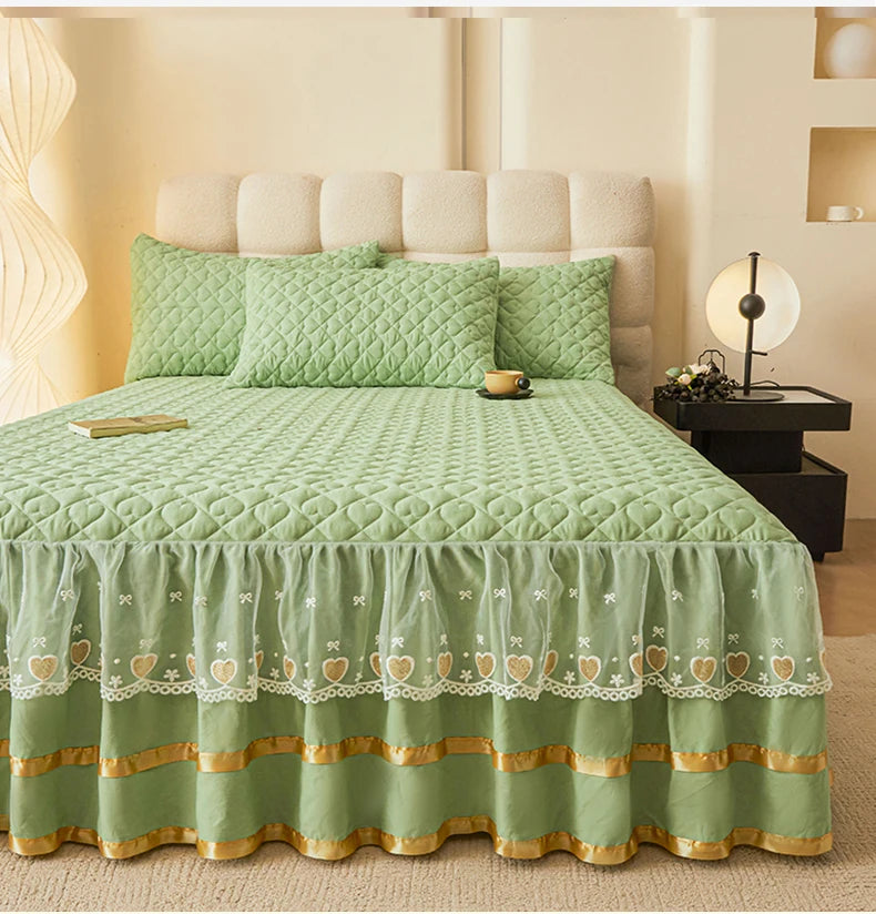 Elegant Quilted Ruffle Bedspread Set