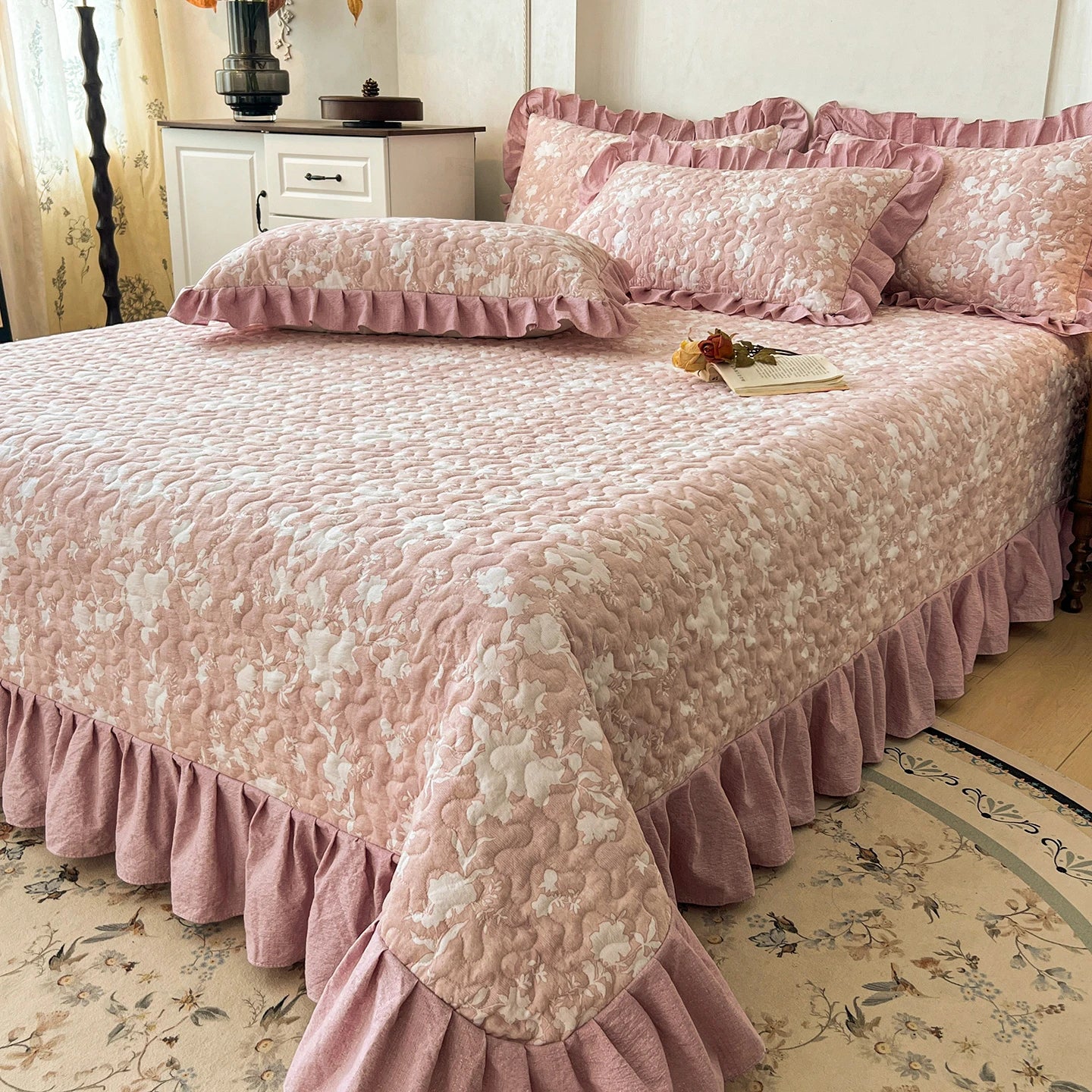 Elegant Floral Quilted Bedspread Set with Ruffle Trim