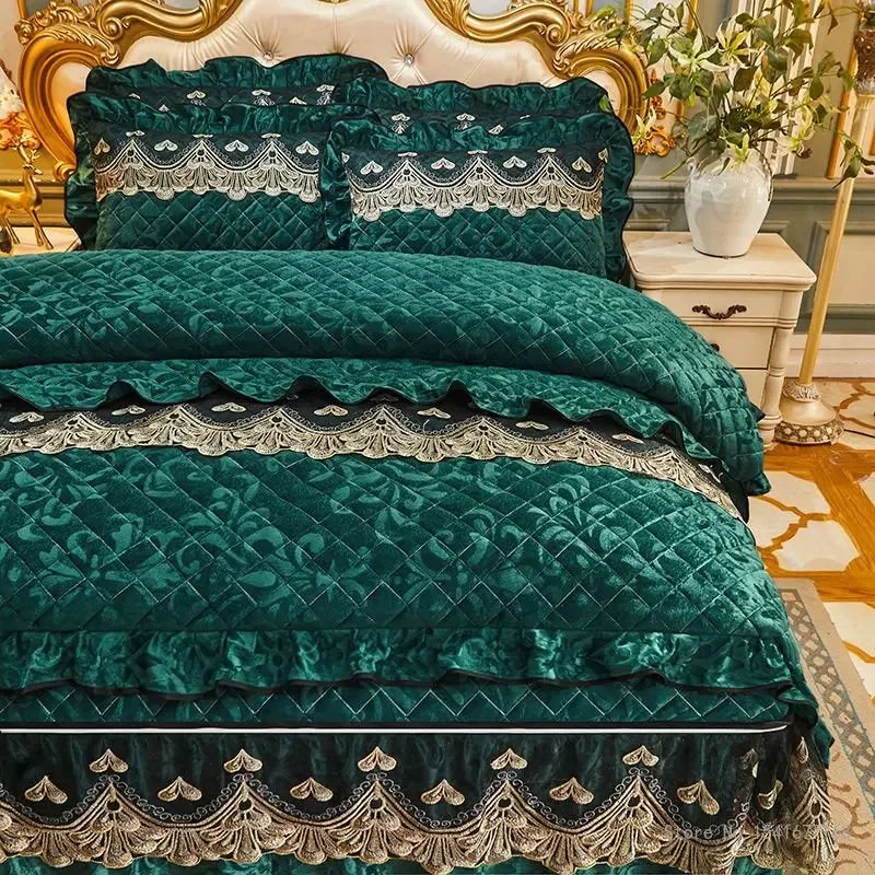 Luxury Emerald Green Quilted Bedspread Set