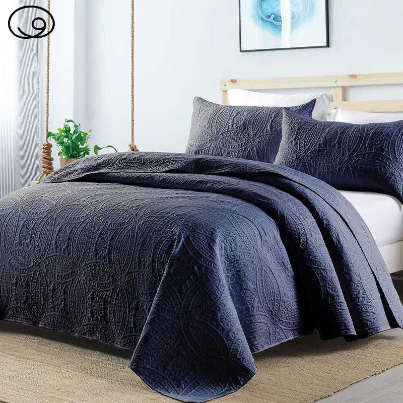 Lightweight Solid Color 2/3-Piece Quilted Bedding Set