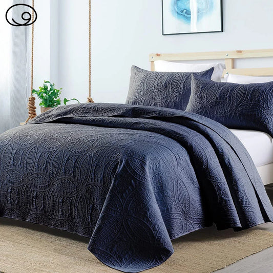 Lightweight Solid Color 2/3-Piece Quilted Bedding Set
