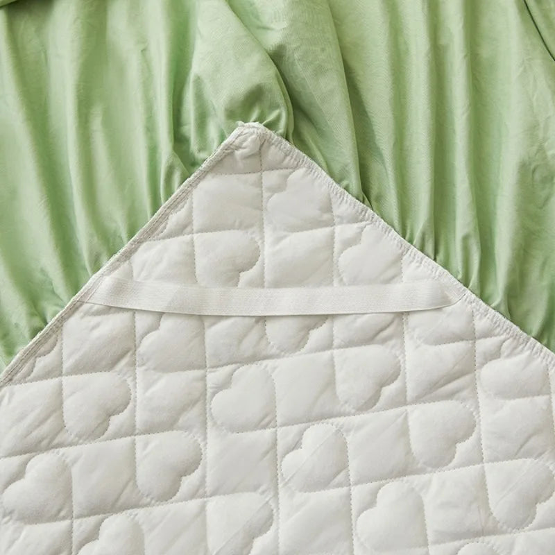 Elegant Quilted Ruffle Bedspread Set