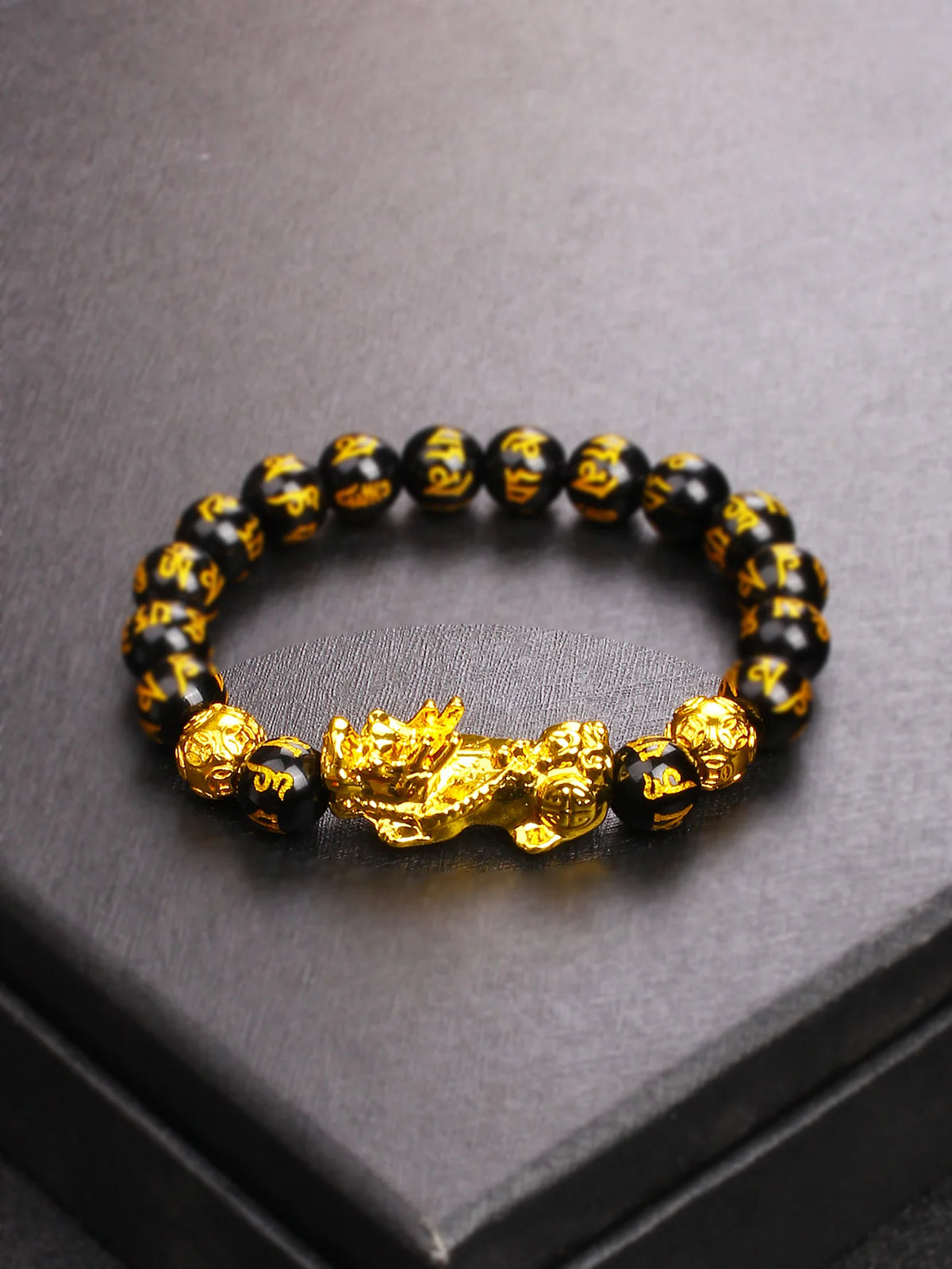 Feng Shui Wealth & Luck Bracelet with Black & Golden Beads