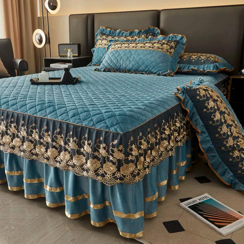 Luxury European Lace Velvet Bedspread Set
