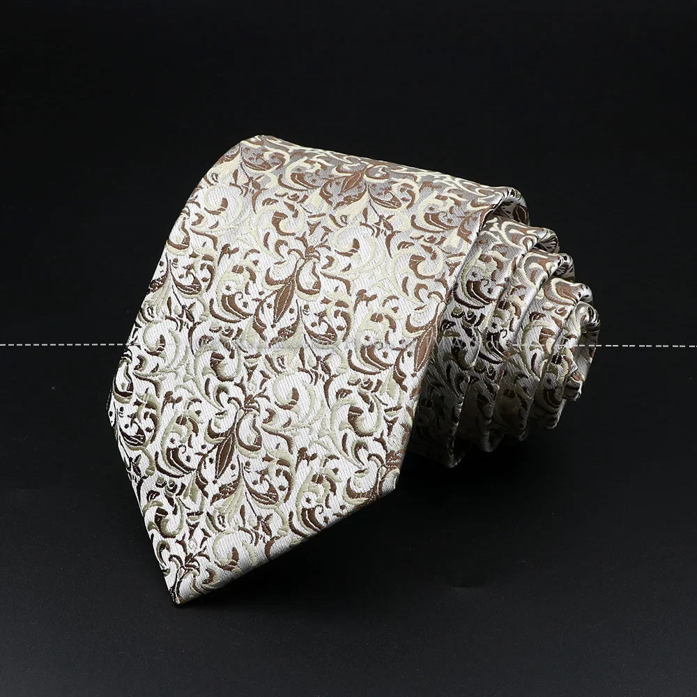 Luxury Paisley Men’s Business Necktie . Wedding & Formal Tie