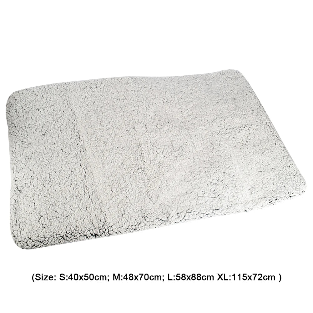 Self-Warming Cat Bed Pad Self-Heating Thermal Cat Dog Bed Mat Washable Pet Sleeping Mat Comfortable for Indoor Cats & Small Dogs