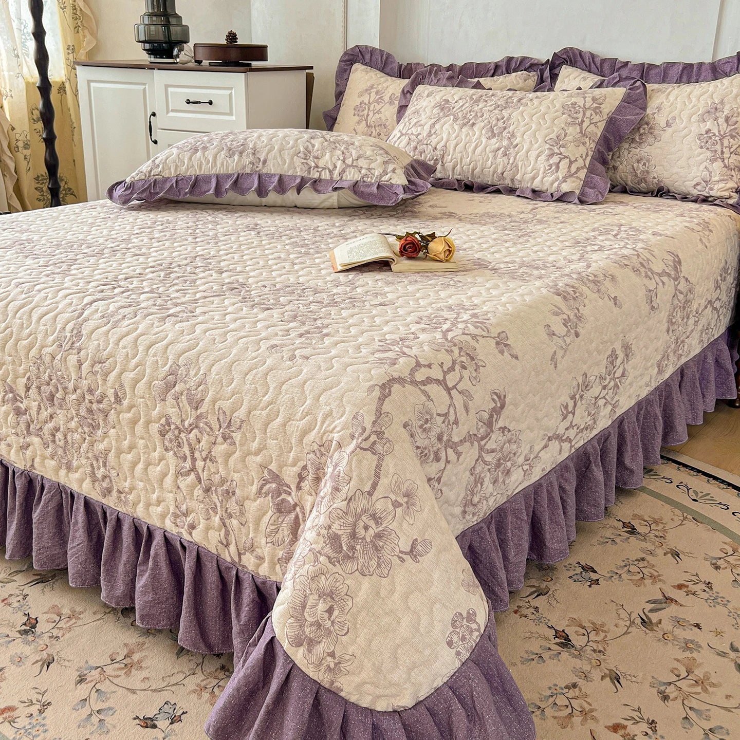 Elegant Floral Quilted Bedspread Set with Ruffle Trim