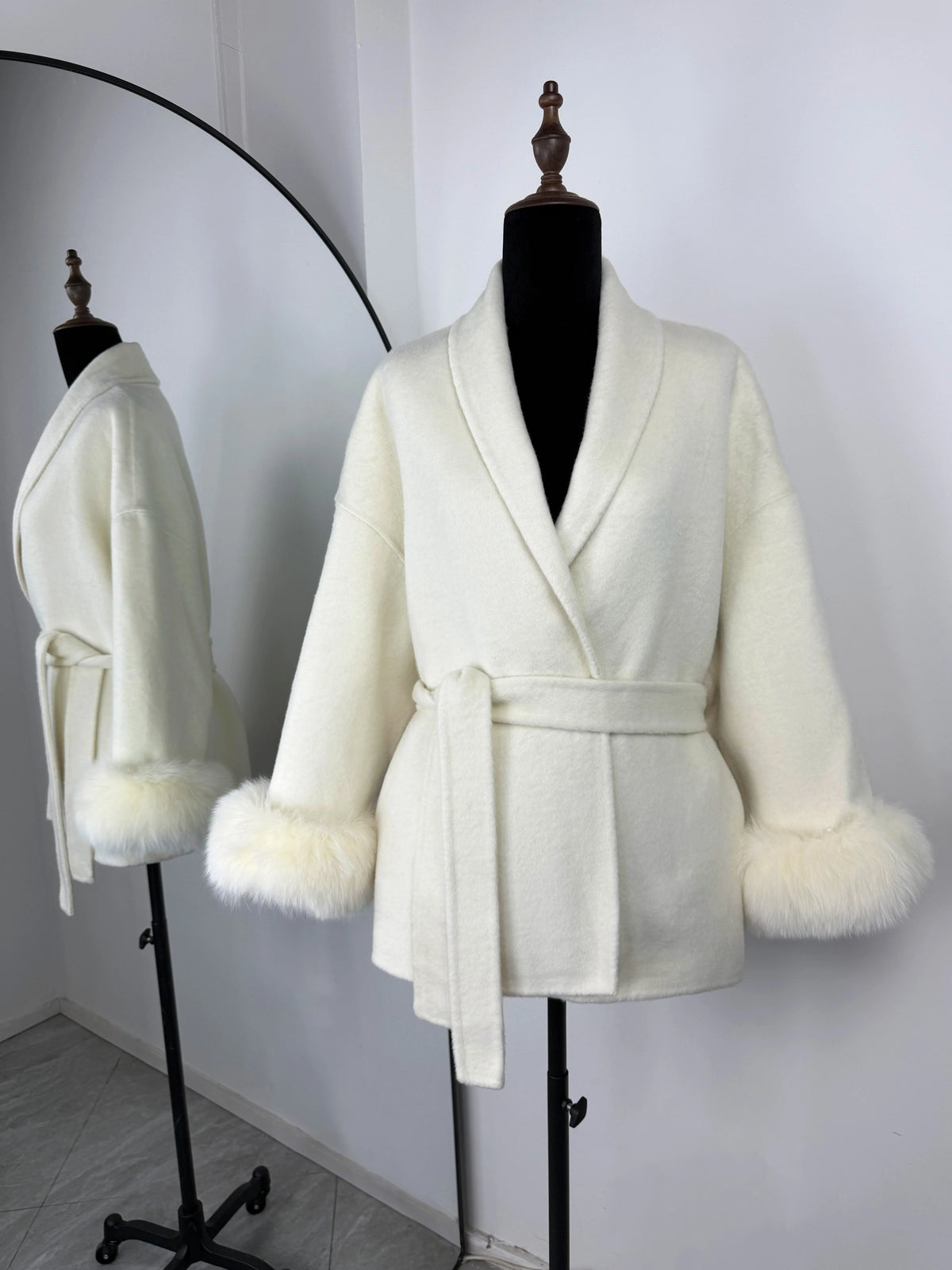 Women's Short Faux Fur Coat – Elegant Belted Winter Jacket with Shawl Collar