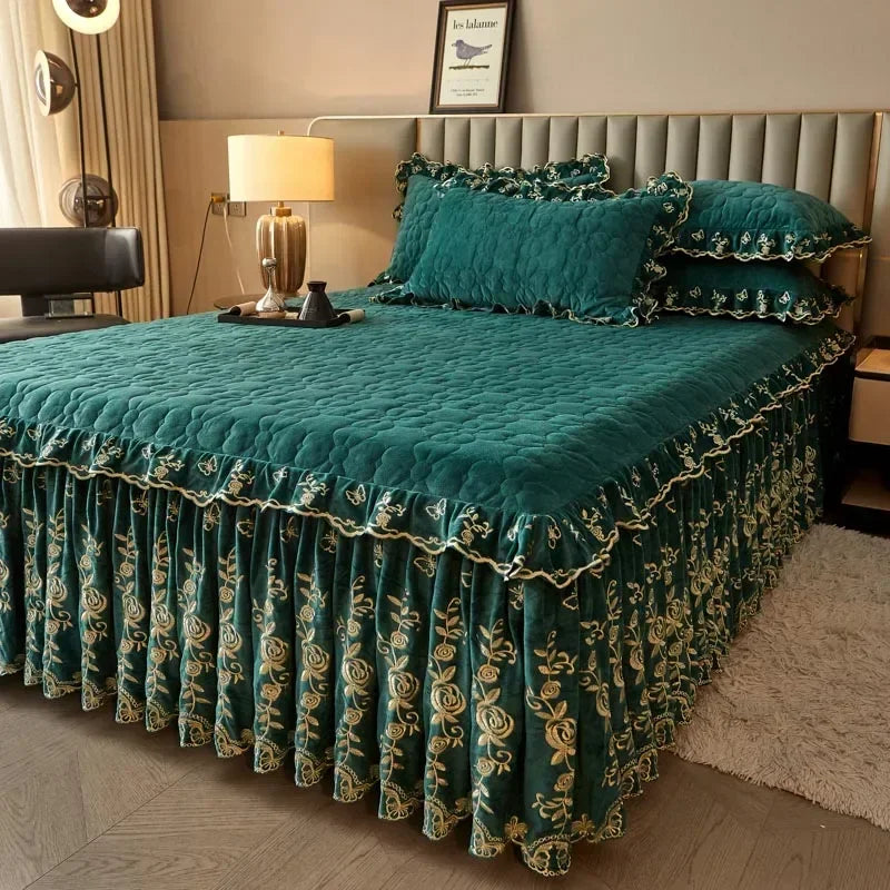 Luxury Velvet Ruffled Bedspread Set with Pillow Covers