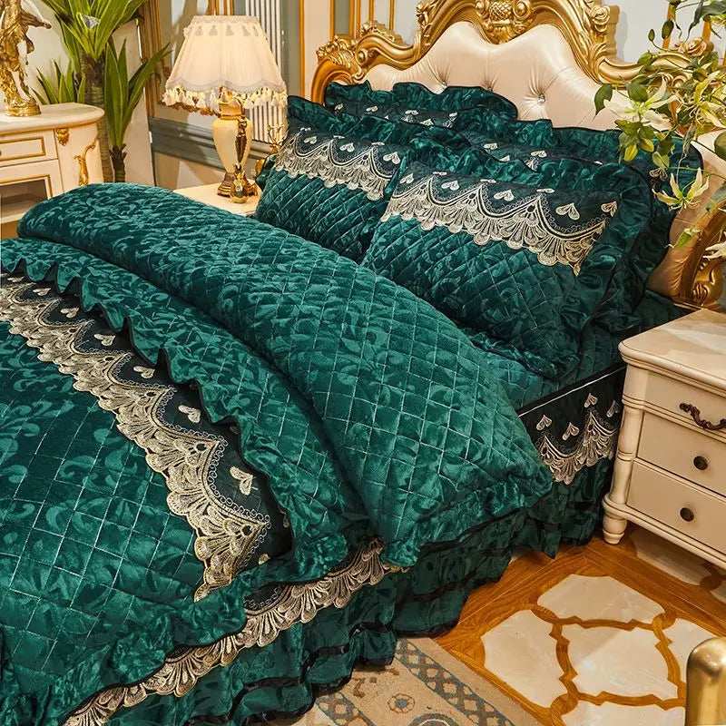 Luxury Emerald Green Quilted Bedspread Set