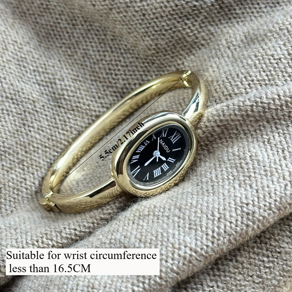Elegant Women’s Oval Bracelet Watch .Fashion Quartz Timepiece