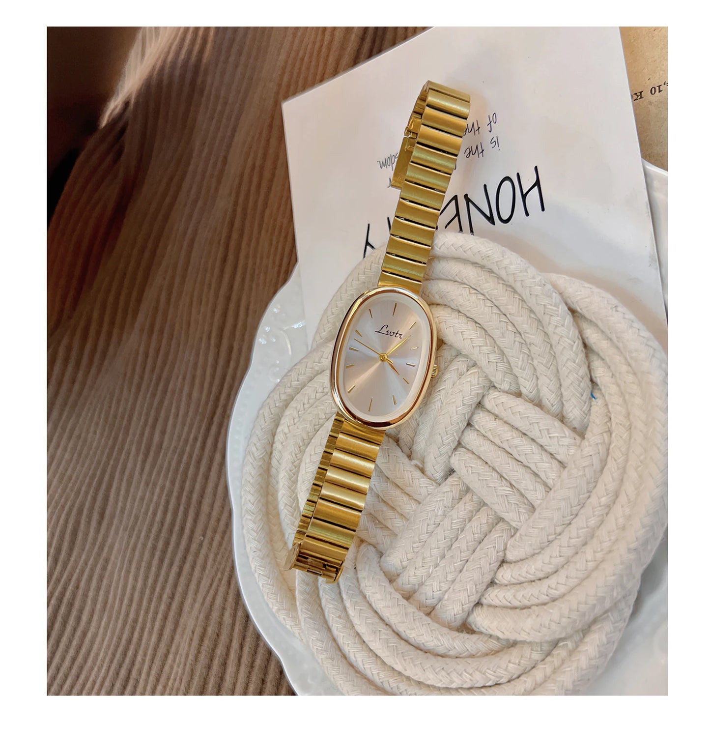 Elegant Gold Tone Women’s Bracelet Watch Minimalist Fashion Timepiece
