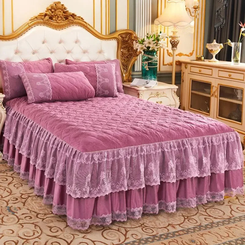 Elegant 3-Piece Lace Fitted Bedspread Set