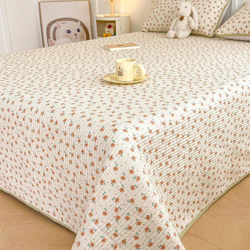Waterproof Printed Bedspread . Reversible Double-Sided Bed Cover