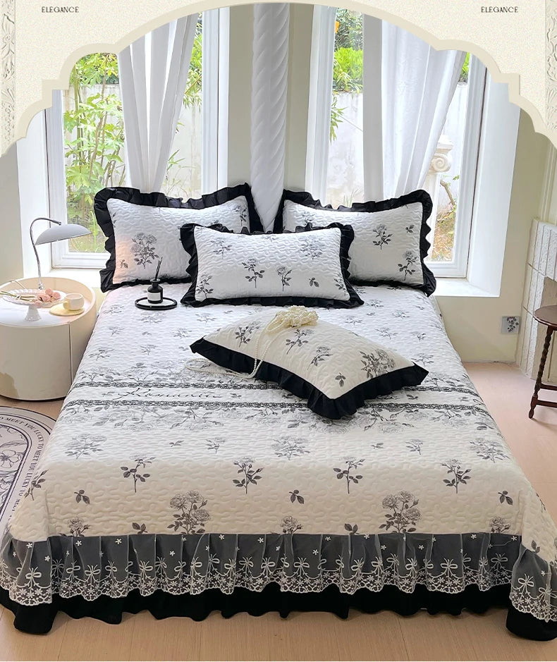 Elegant Contrast Lace Quilted Bedspread Set