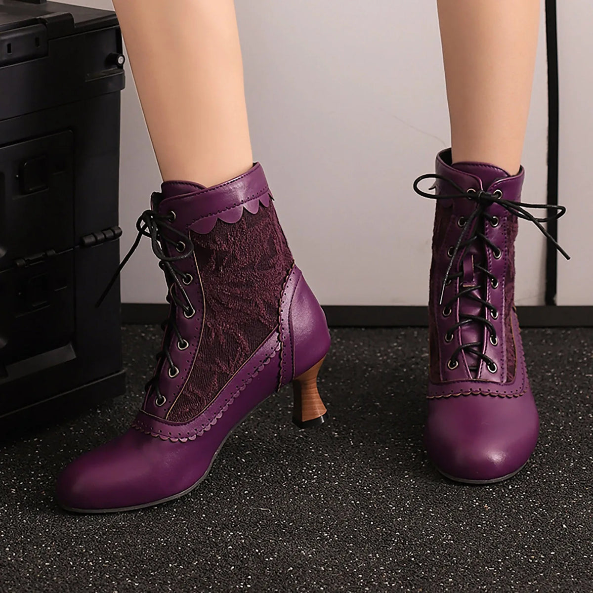Women’s Vintage Lace-Up Ankle Boots | Low Chunky Heel Booties