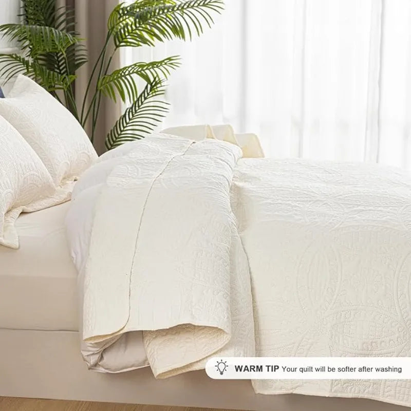 Soft Breathable Quilt Bedding Set.Modern Embossed Bedspread Collection