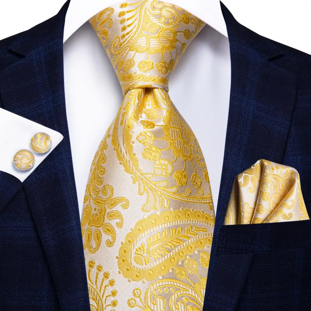 Men’s Gold Patterned Necktie. Wedding & Formal Wear