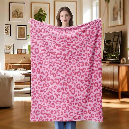 1 soft and fluffy Lion King flannel blanket for sofa, bed, couch, office, living room, camping, providing cozy comfort