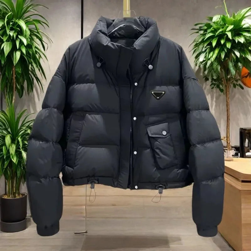 Women’s Cropped Puffer Jacket .Stylish Warm Winter Coat with Modern Streetwear Design