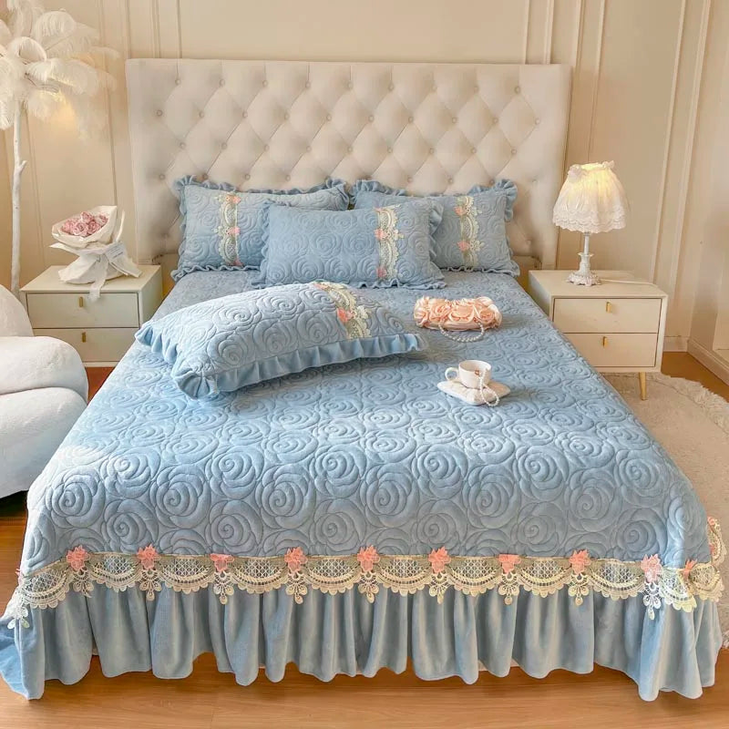 Luxury Velvet Fleece Ruffled Bedspread Set