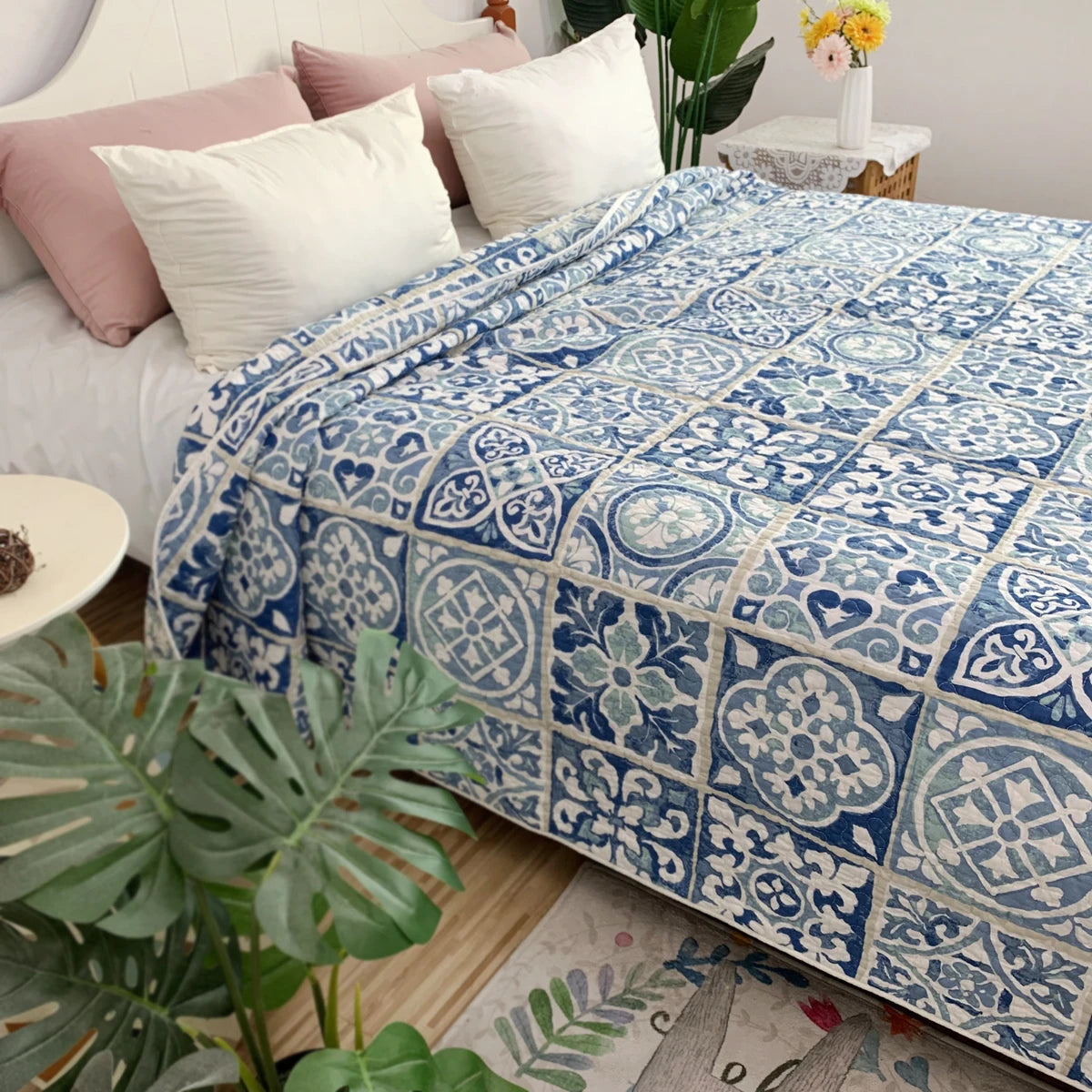 Floral Lightweight Quilted Bedspread Set
