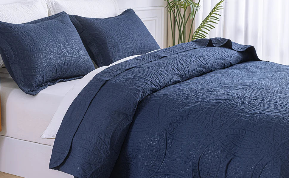 Soft Breathable Quilt Bedding Set.Modern Embossed Bedspread Collection
