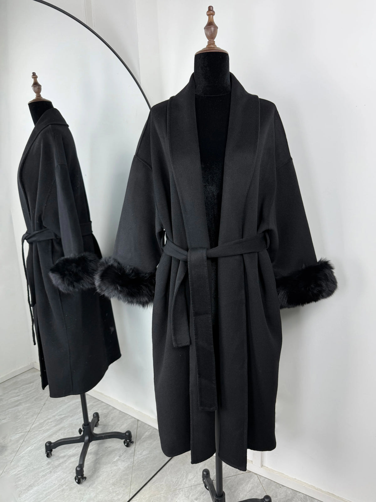 Women's Short Faux Fur Coat – Elegant Belted Winter Jacket with Shawl Collar