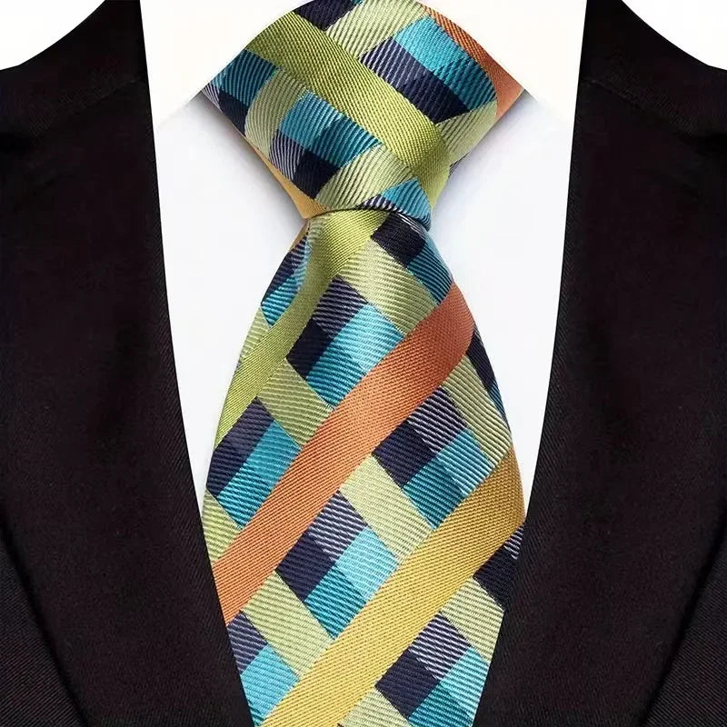 Luxury Men’s Plaid Business Necktie. Classic Checkered Jacquard Tie