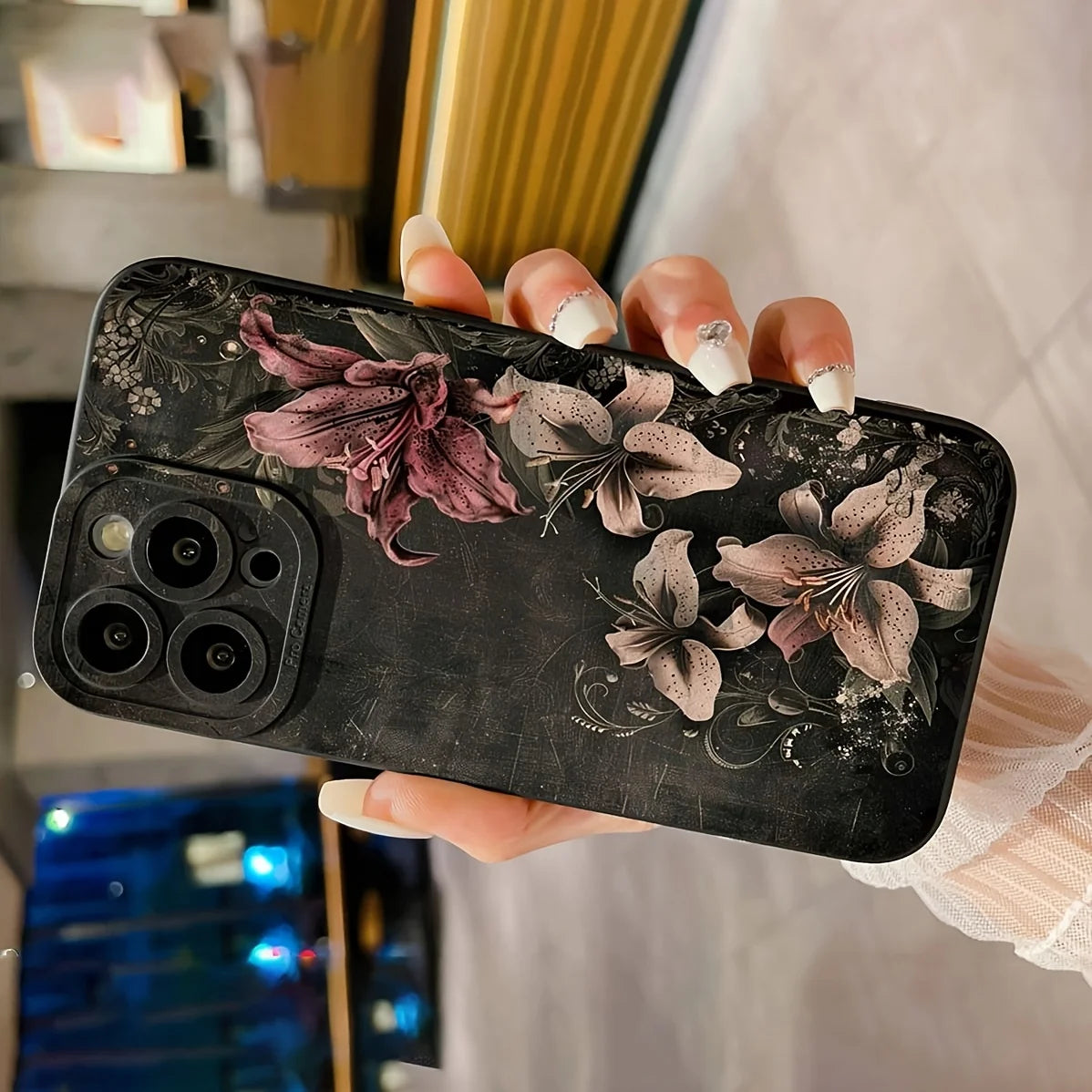 Elegant Floral iPhone Case. Luxury Style with Everyday Protection