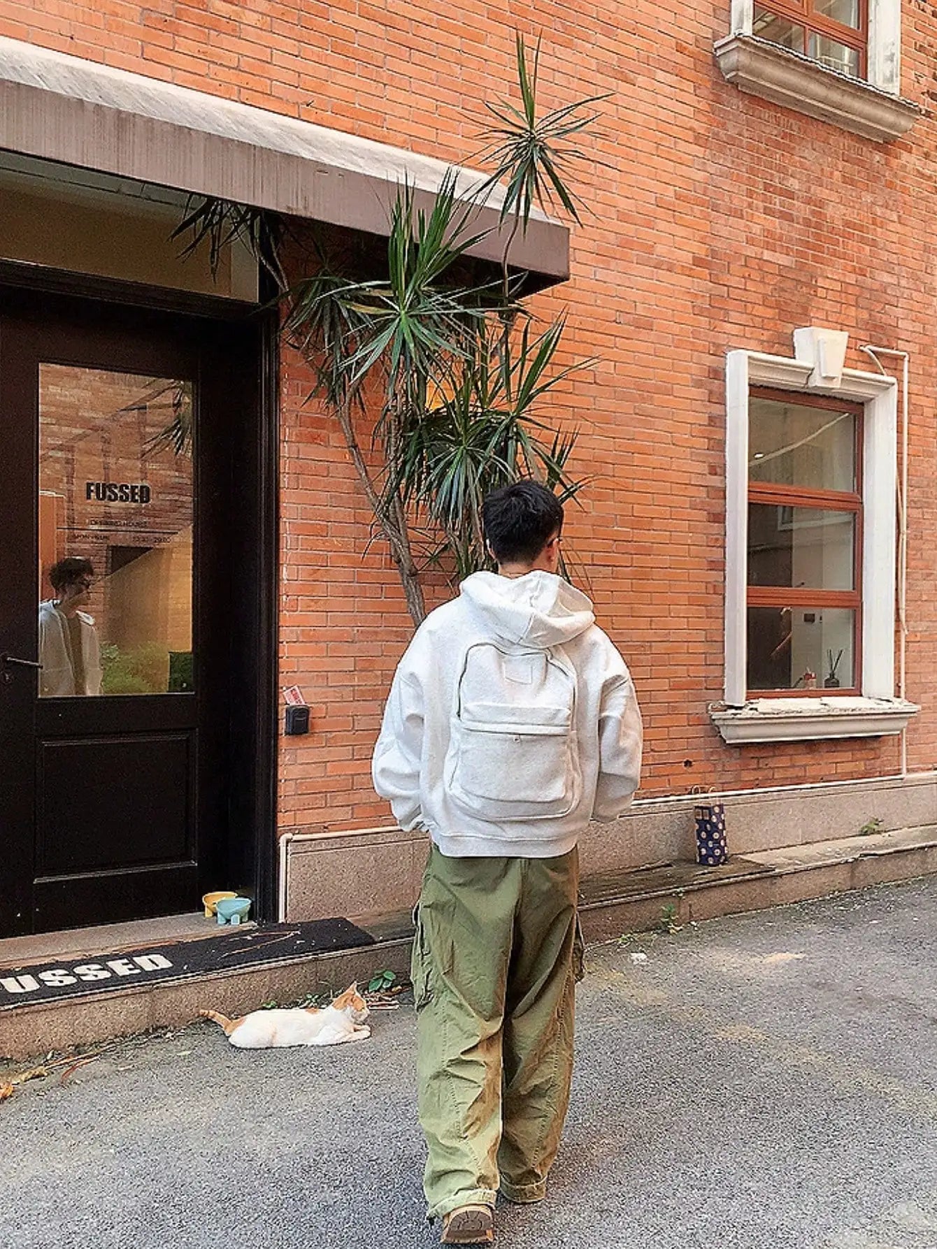 Men’s Minimalist Zip Up Hoodie Jacket
