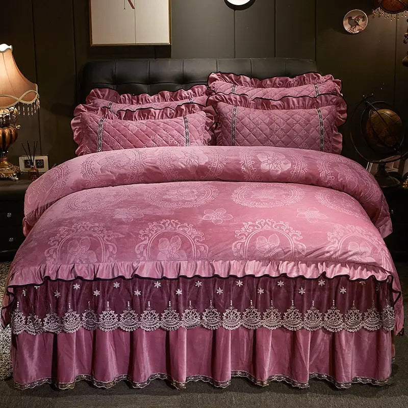Luxury 4-Piece Embossed Velvet Lace Bedding Set