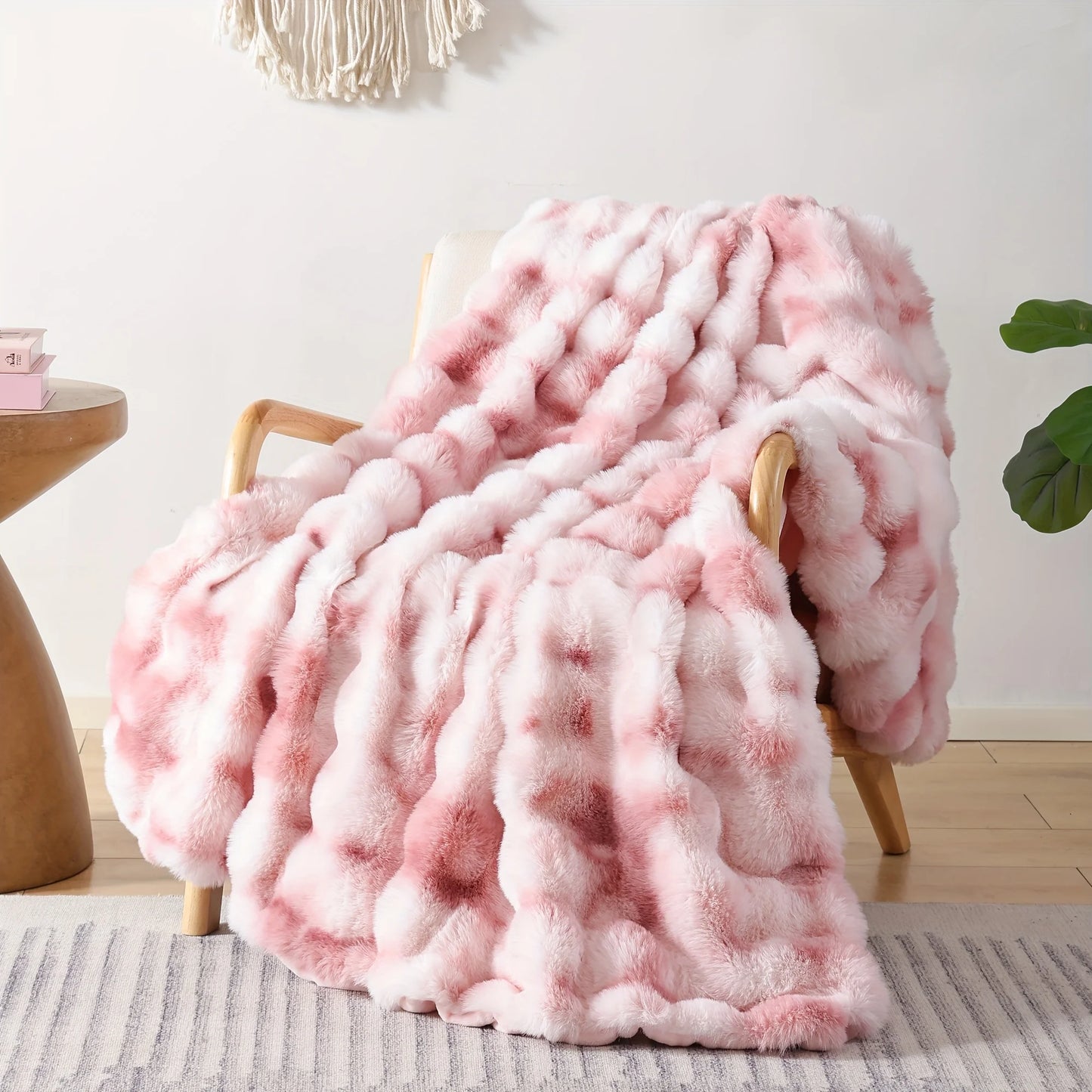 Rabbit Faux Fur Plush Throw Blanket .Ultra Soft Cozy Fleece Blanket for Warm Home Comfor