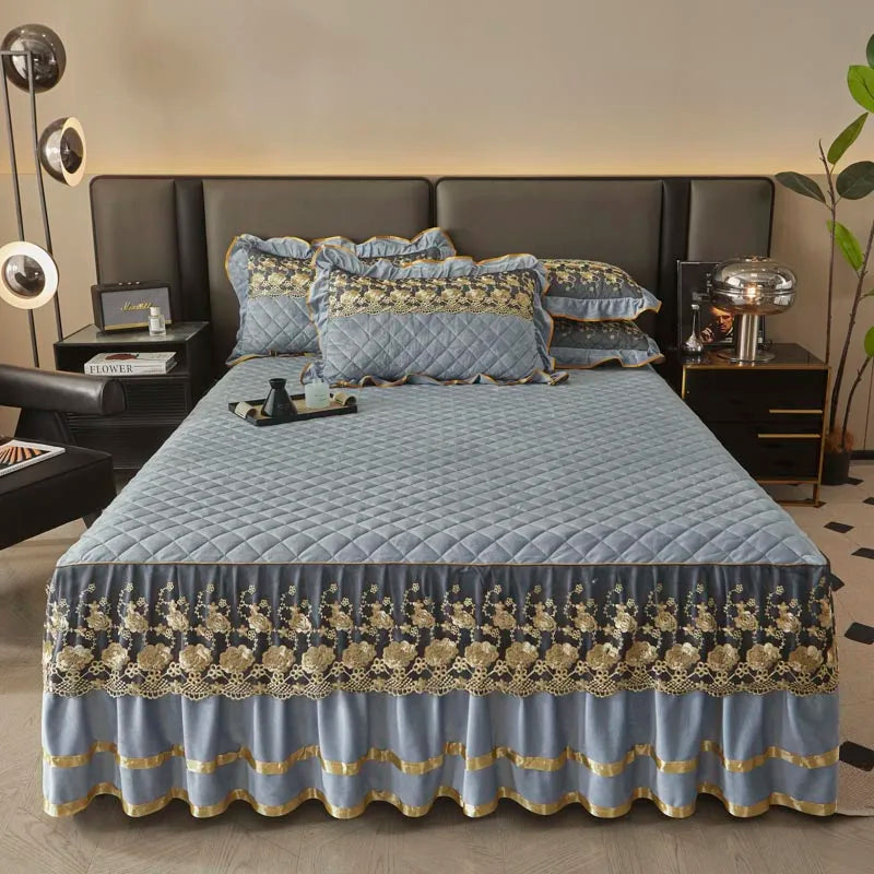 Luxury European Lace Velvet Bedspread Set