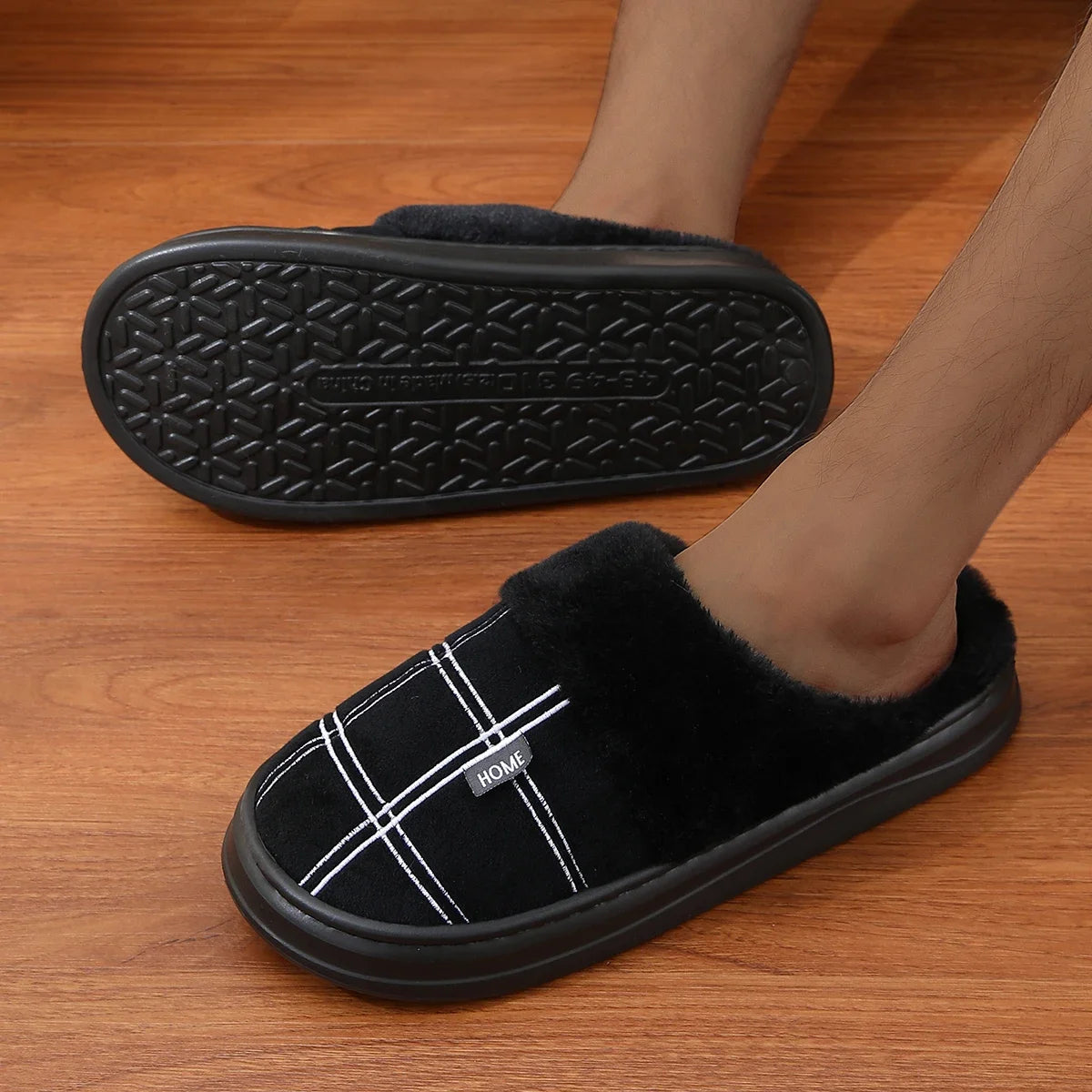 Men Home Slippers Plaid Memory Foam Winter Plush Male Indoor Shoes Warm Soft Non-Slip Slippers Black Large size 50-51 Fashion