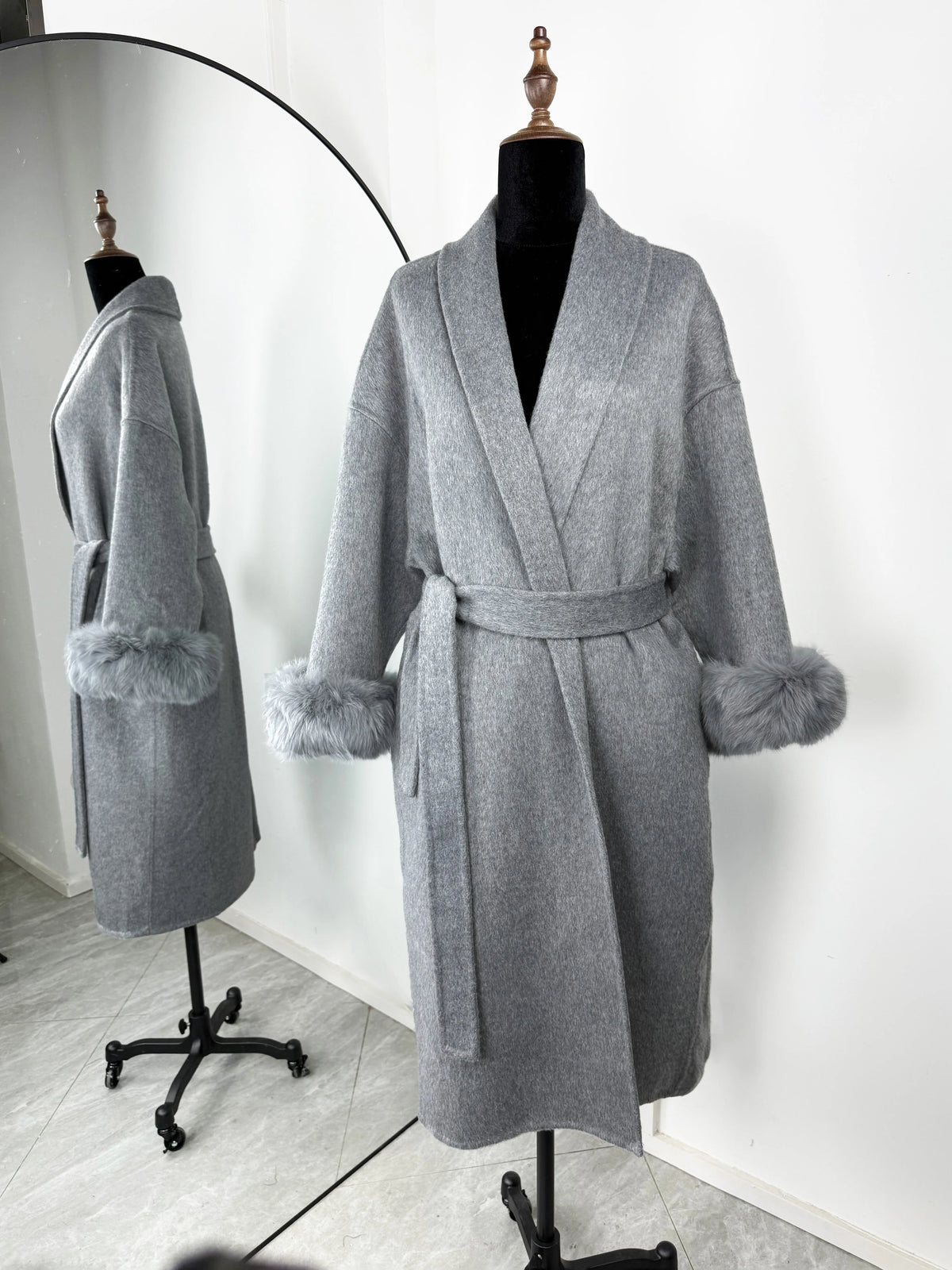 Women's Short Faux Fur Coat – Elegant Belted Winter Jacket with Shawl Collar