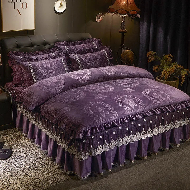 Luxury 4-Piece Embossed Velvet Lace Bedding Set