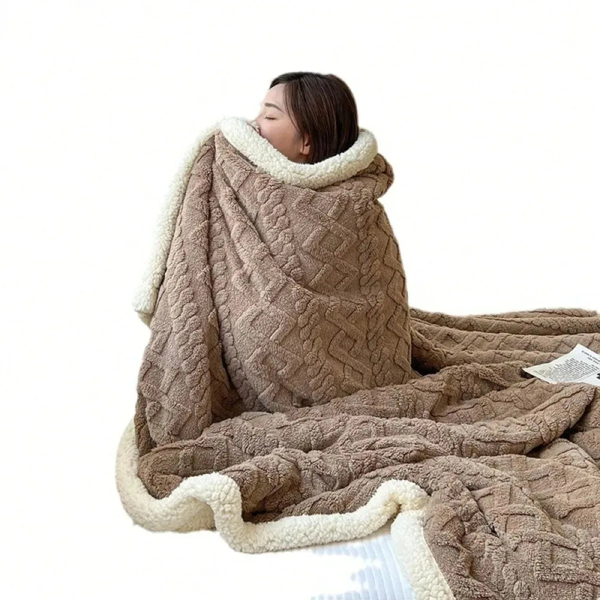 Cozy Hooded Wearable Fleece Blanket for Lounging & Outdoor Comfort