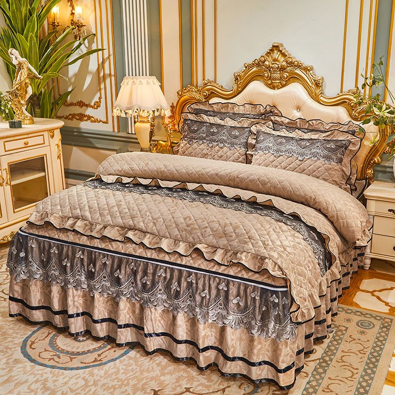 Luxury Emerald Green Quilted Bedspread Set
