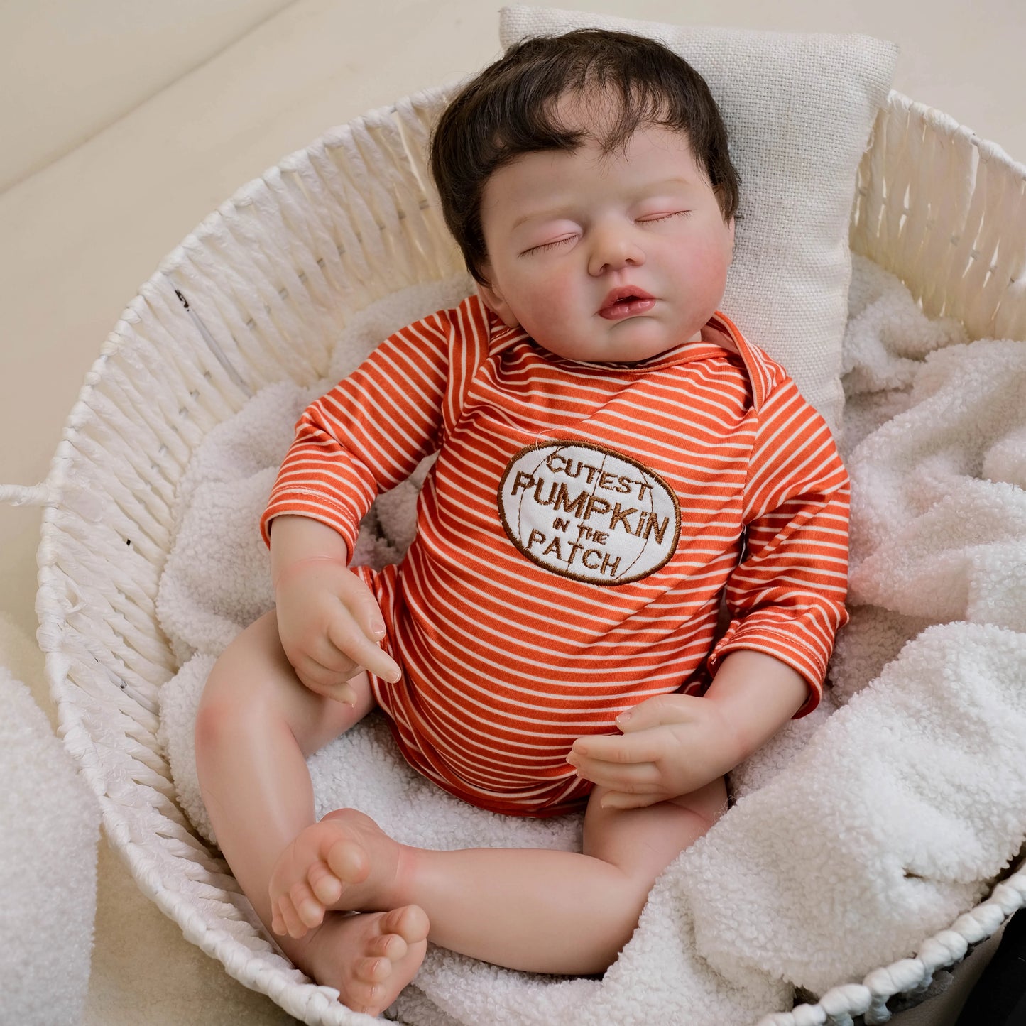 1PC 50cm/ 20-inch soft silicone sleeping reborn baby art baby doll toy girl lifelike 3D skin, holiday gift