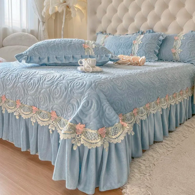 Luxury Velvet Fleece Ruffled Bedspread Set