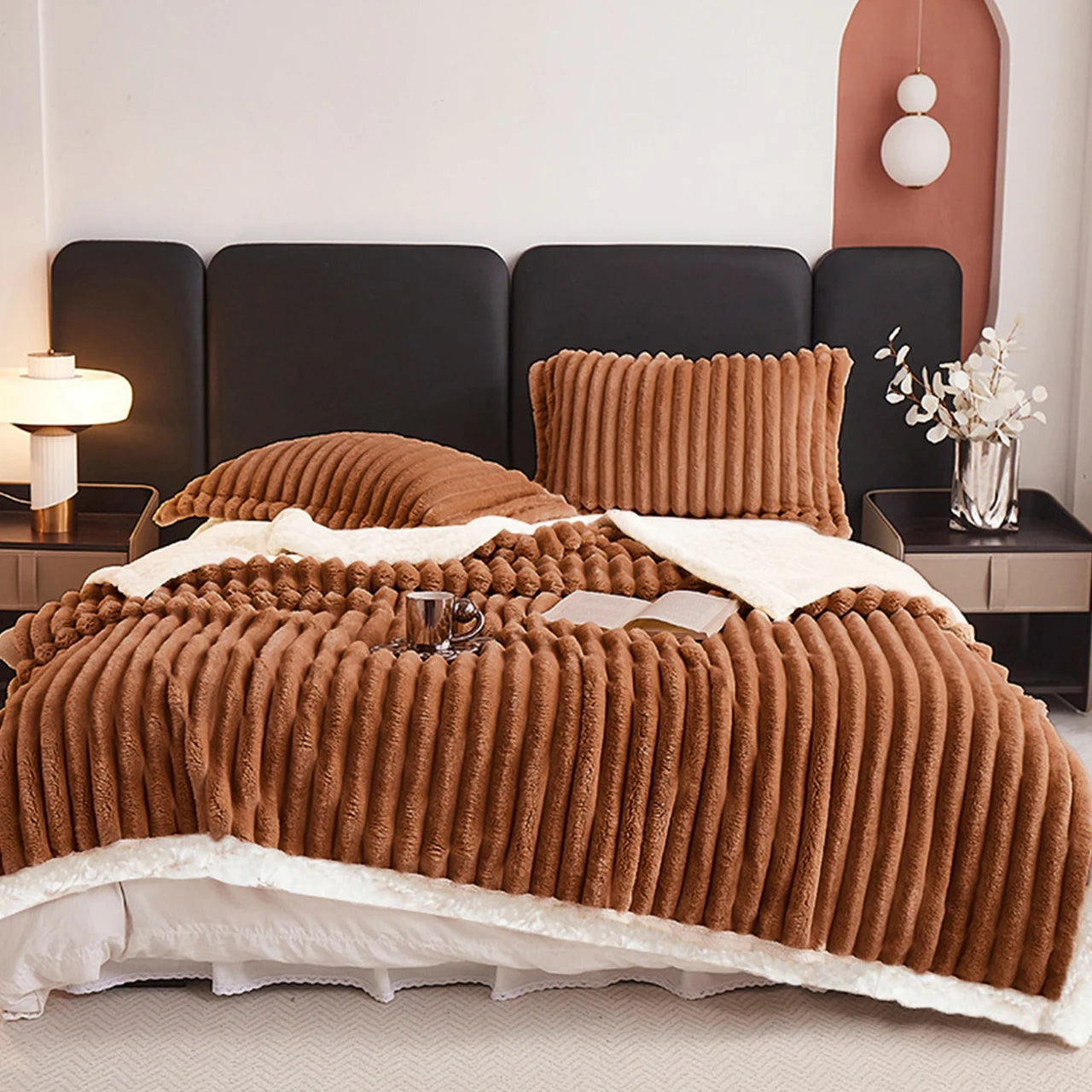 Luxury Weighted Sherpa Fleece Blanket . Ultra Soft Faux Rabbit Fur Throw for Bed & Sofa